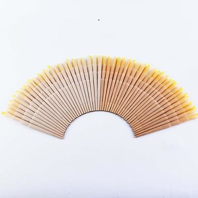 Le chanvre de cigarette roulent pré la coutume de cône a pré roulé les cônes de papier pour le tabagisme